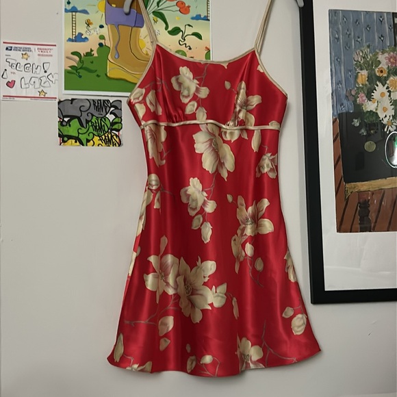 CUTE DRESS - Picture 2 of 6